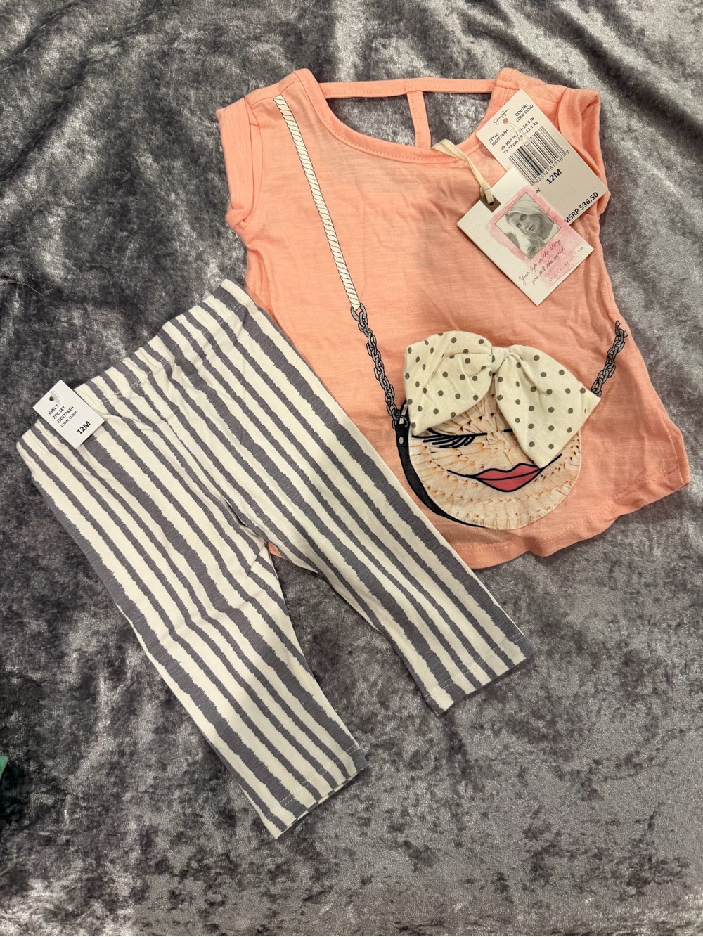 Jessica Simpson baby outfit